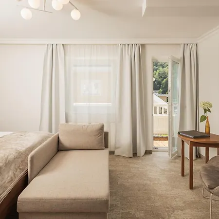 Zellersee 滨湖采尔