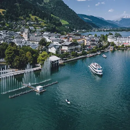 호텔 Zellersee 4*