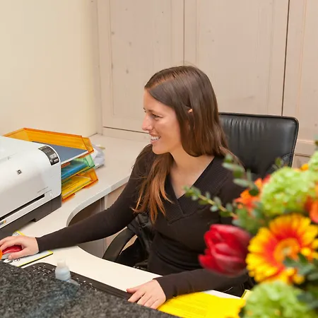 호텔 Zellersee 젤암제