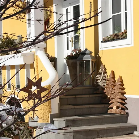 酒店 Zellersee 滨湖采尔