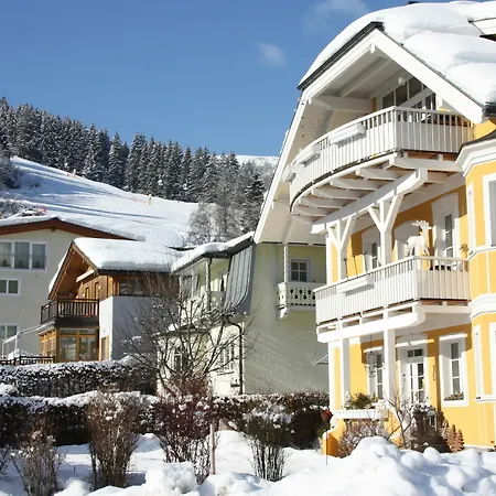 Zellersee 4* 젤암제