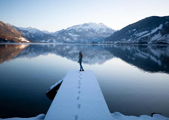 ホテル Zellersee ツェル アム ゼー