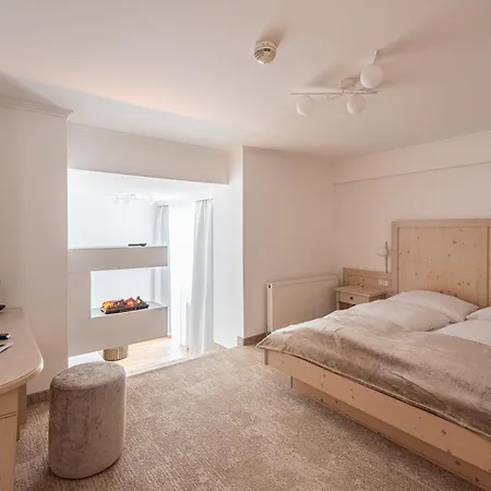 ホテル Zellersee 4*