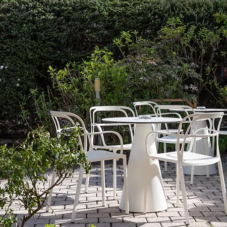 ホテル Zellersee ツェル アム ゼー